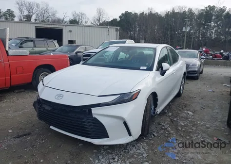 2026 Toyota Camry Le z USA, uszkodzony, nr VIN 4T1DAACK5TU214301